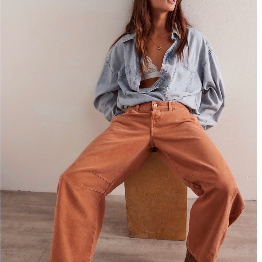 NWOT FREE PEOPLE MID RISE BARREL JEANS SIZE 27, one and only custom dyed pair